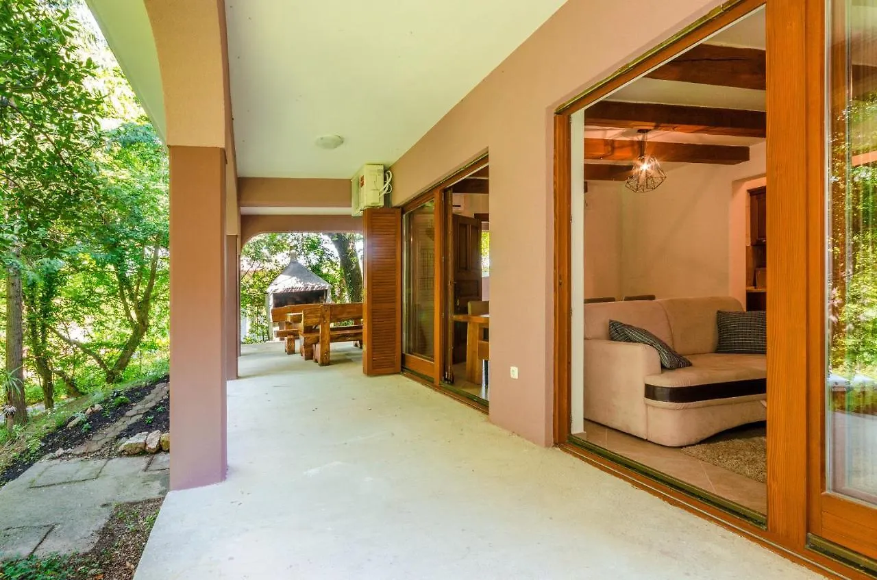 Dubravac Apartment Tribalj