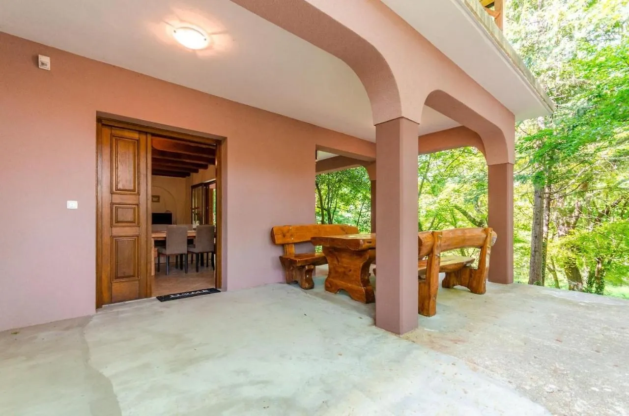 Dubravac Apartment Tribalj